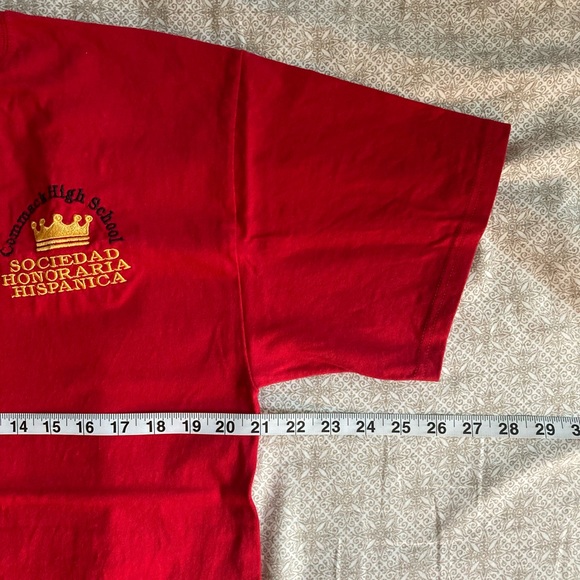 EUC Commack HS embroidered tee, size L. - Picture 3 of 6